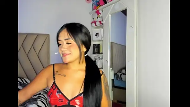  Cute gabyyy online show from April 15, 2026, 9:37 pm