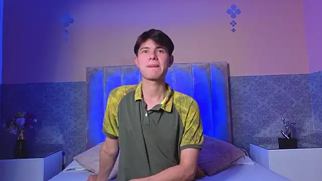 Snapshot of Derek_Sinn chatting on February 24, 2026, 8:29 pm Derek Sinn online show from February 24, 2026, 8:29 pm