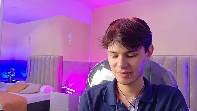Derek Sinn online show from May 15, 2026, 7:54 pm