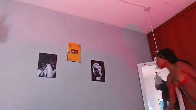 arianna rossi11 online show from March 4, 2026, 12:22 pm