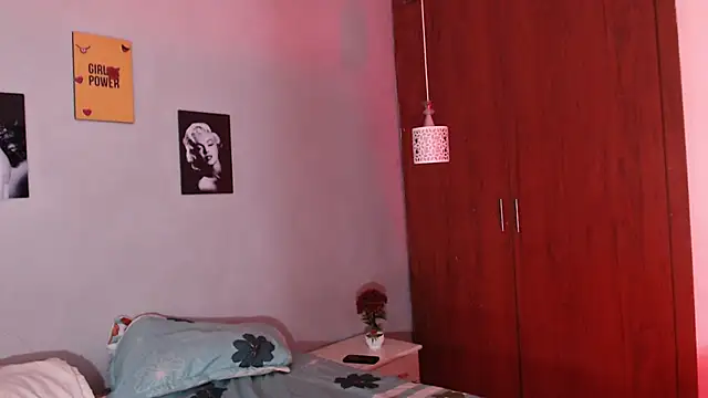 arianna rossi11 online show from March 14, 2026, 1:16 pm