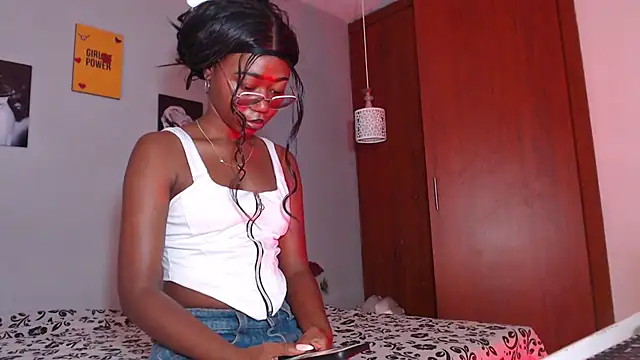 arianna rossi11 online show from March 25, 2026, 1:39 pm