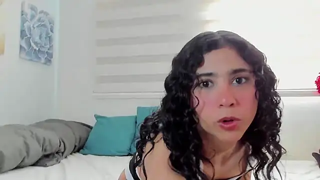 Snapshot of LunaLith chatting on February 20, 2026, 2:39 pm LunaLith online show from February 20, 2026, 2:39 pm