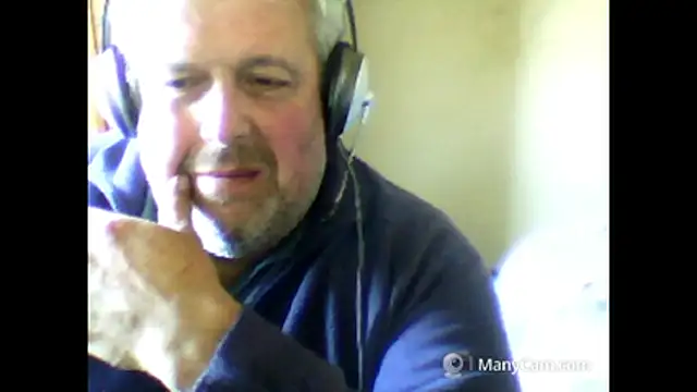 Snapshot of swichcassanesi chatting on February 17, 2026, 1:18 pm swichcassanesi online show from February 17, 2026, 1:18 pm