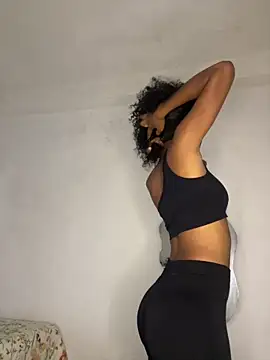 Snapshot of LIA_PARKERR chatting on March 19, 2026, 10:58 pm LIA PARKERR online show from March 19, 2026, 10:58 pm