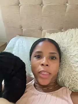 Snapshot of LIA_PARKERR chatting on March 26, 2026, 7:41 pm LIA PARKERR online show from March 26, 2026, 7:41 pm