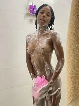 Snapshot of LIA_PARKERR chatting on April 9, 2026, 11:54 pm LIA PARKERR online show from April 9, 2026, 11:54 pm