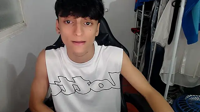 Snapshot of BOY_0914 chatting on February 19, 2026, 4:30 am BOY 0914 online show from February 19, 2026, 4:30 am