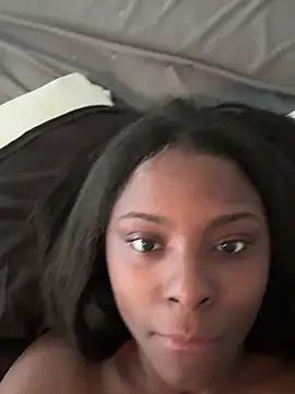 Snapshot of blackcandycrush chatting on April 4, 2026, 8:17 pm blackcandycrush online show from April 4, 2026, 8:17 pm