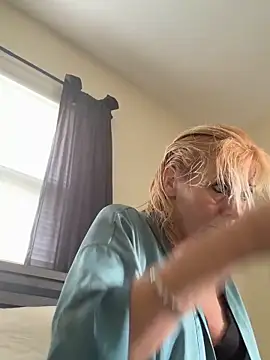 Snapshot of FireAfterDark chatting on March 29, 2026, 8:53 pm FireAfterDark online show from March 29, 2026, 8:53 pm