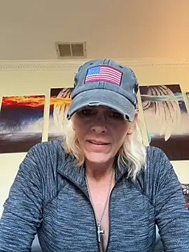 Snapshot of FireAfterDark chatting on April 11, 2026, 11:20 pm FireAfterDark online show from April 11, 2026, 11:20 pm