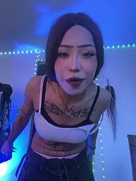 Snapshot of suky_pou chatting on February 11, 2026, 4:01 pm suky pou online show from February 11, 2026, 4:01 pm