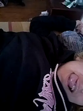 tuhardsexy online show from April 23, 2026, 2:08 pm