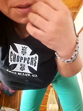 tuhardsexy online show from April 27, 2026, 2:59 pm