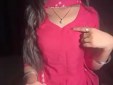 Snapshot of Simran_kaurr chatting on April 18, 2026, 5:55 am Simran kaurr online show from April 18, 2026, 5:55 am
