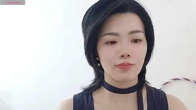 Nikishine online show from May 18, 2026, 5:02 am
