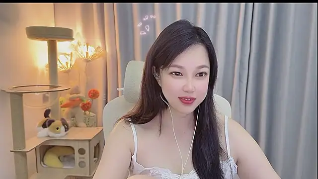 Yumi yuni online show from June 4, 2026, 1:17 pm