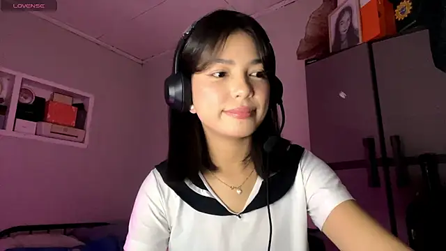 Snapshot of ConstancePorrini chatting on February 3, 2026, 3:28 pm ConstancePorrini online show from February 3, 2026, 3:28 pm