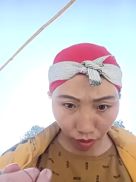 hot-luna- online show from February 5, 2026, 7:35 am