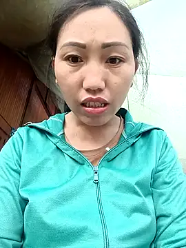 hot-luna- online show from March 1, 2026, 12:56 am