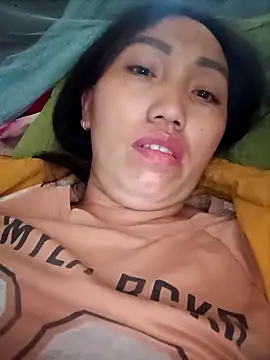 hot-luna- online show from May 12, 2026, 8:44 am