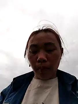 Snapshot of Bella-222 chatting on February 13, 2026, 8:32 am Bella-222 online show from February 13, 2026, 8:32 am