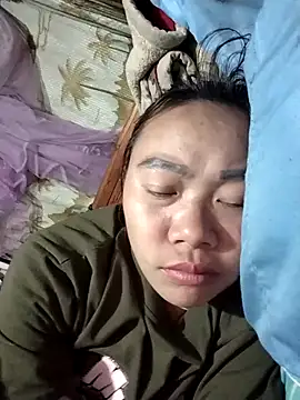 Snapshot of Bella-222 chatting on February 18, 2026, 10:55 am Bella-222 online show from February 18, 2026, 10:55 am