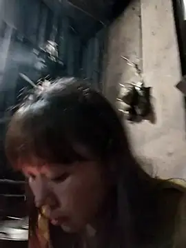 Snapshot of Bella-222 chatting on February 19, 2026, 11:28 am Bella-222 online show from February 19, 2026, 11:28 am