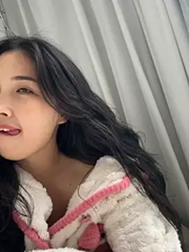 mimi-love13 online show from March 1, 2026, 6:04 am