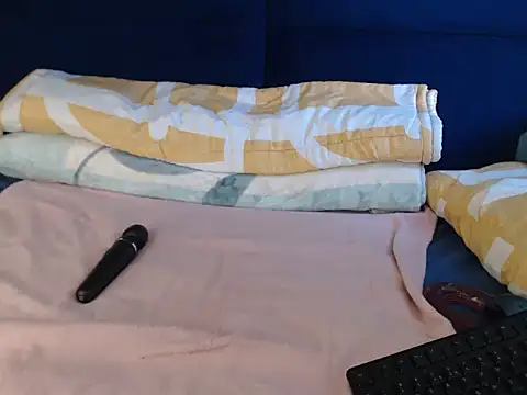 Sexybabybae24 online show from February 8, 2026, 9:02 am