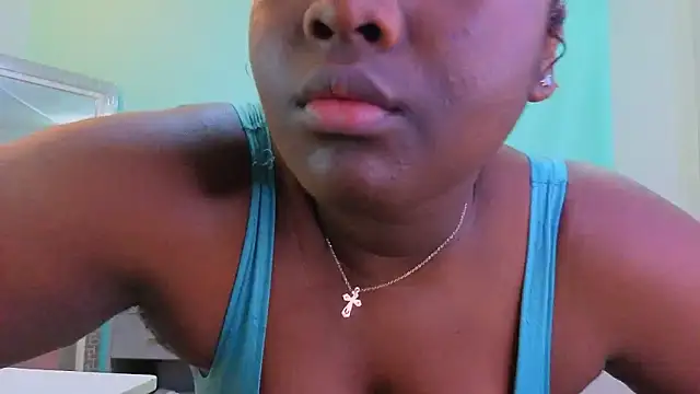 Snapshot of DanielaGil7 chatting on March 15, 2026, 12:33 pm DanielaGil7 online show from March 15, 2026, 12:33 pm