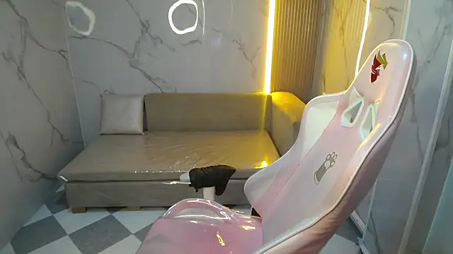 Snapshot of Valerie_moon_b chatting on February 8, 2026, 12:41 pm Valerie moon b online show from February 8, 2026, 12:41 pm