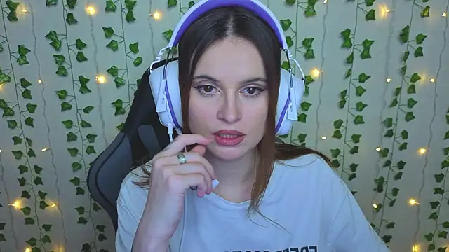 AliceIMonta online show from February 21, 2026, 12:17 pm