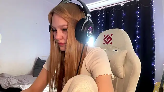 Snapshot of axin_burnell chatting on February 25, 2026, 5:28 am axin burnell online show from February 25, 2026, 5:28 am