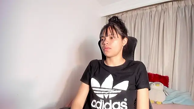 kendall hernandez online show from February 6, 2026, 2:20 pm