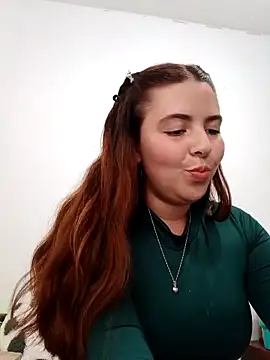 Snapshot of lyss_muller chatting on May 5, 2026, 9:12 pm lyss muller online show from May 5, 2026, 9:12 pm