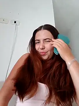 Snapshot of lyss_muller chatting on May 20, 2026, 9:32 pm lyss muller online show from May 20, 2026, 9:32 pm