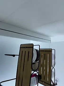 laoloooo online show from February 18, 2026, 7:54 pm