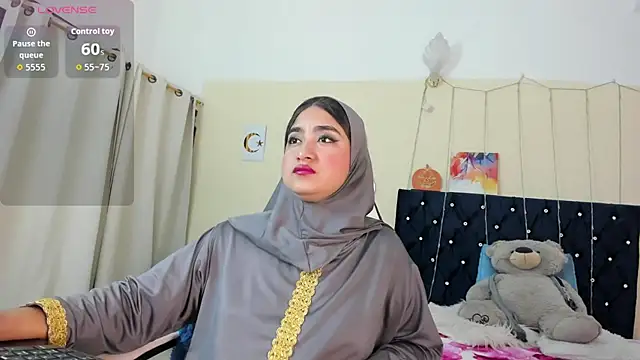 Snapshot of SamiraAwada chatting on May 12, 2026, 7:11 pm SamiraAwada online show from May 12, 2026, 7:11 pm