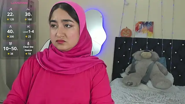 Snapshot of SamiraAwada chatting on May 19, 2026, 7:20 pm SamiraAwada online show from May 19, 2026, 7:20 pm