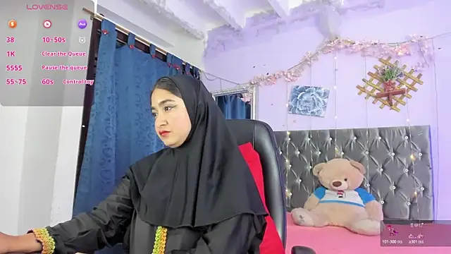 Snapshot of SamiraAwada chatting on May 26, 2026, 7:10 pm SamiraAwada online show from May 26, 2026, 7:10 pm