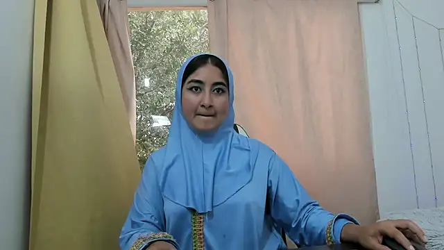 Snapshot of SamiraAwada chatting on May 29, 2026, 7:23 pm SamiraAwada online show from May 29, 2026, 7:23 pm