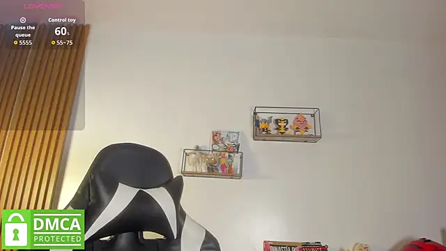 Snapshot of SebastianMaximoff_ chatting on May 18, 2026, 7:09 pm SebastianMaximoff online show from May 18, 2026, 7:09 pm