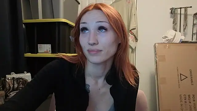 Snapshot of ThornsandHoney chatting on May 29, 2026, 4:21 am ThornsandHoney online show from May 29, 2026, 4:21 am