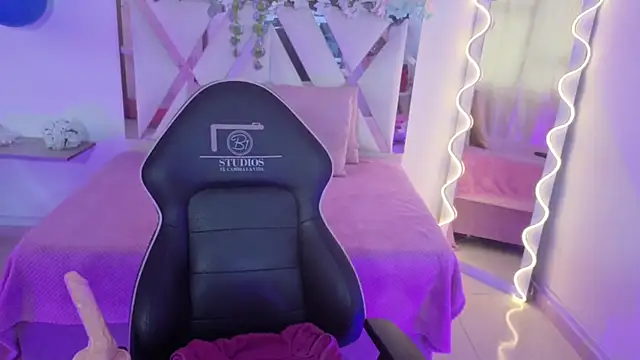 Snapshot of NEFTIS_TAY chatting on April 7, 2026, 7:14 pm NEFTIS TAY online show from April 7, 2026, 7:14 pm