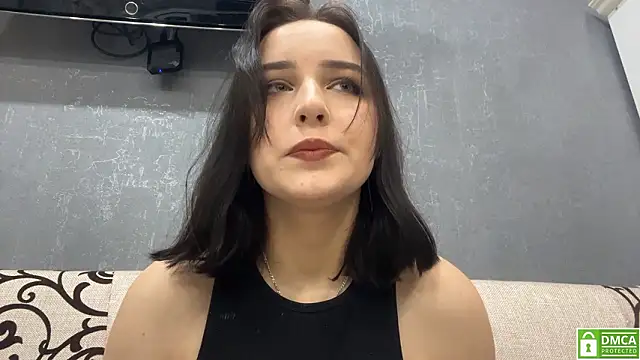 Snapshot of Sylynisem chatting on February 3, 2026, 8:14 pm Sylynisem online show from February 3, 2026, 8:14 pm