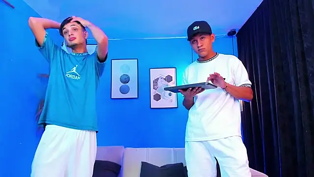 Snapshot of KingOfHeavens_2 chatting on February 21, 2026, 3:29 am KingOfHeavens 2 online show from February 21, 2026, 3:29 am