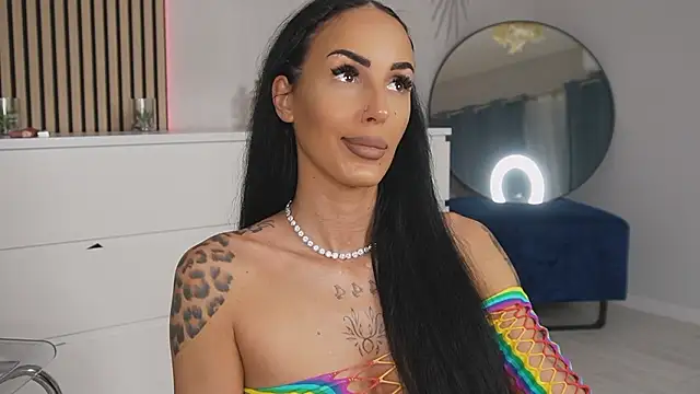 hayleybabe4 online show from February 24, 2026, 10:08 pm