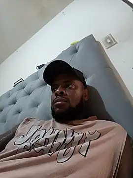 Snapshot of Tuverdugo12 chatting on March 24, 2026, 5:51 pm Tuverdugo12 online show from March 24, 2026, 5:51 pm