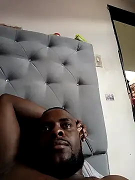 Snapshot of Tuverdugo12 chatting on March 30, 2026, 10:11 pm Tuverdugo12 online show from March 30, 2026, 10:11 pm